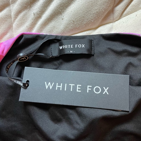 NWT White Fox Strapless Mini Dress, Size Medium - Picture 4 of 8